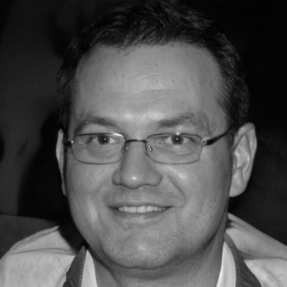 Portrait de Régis Fontaine, consultant en analyse financière